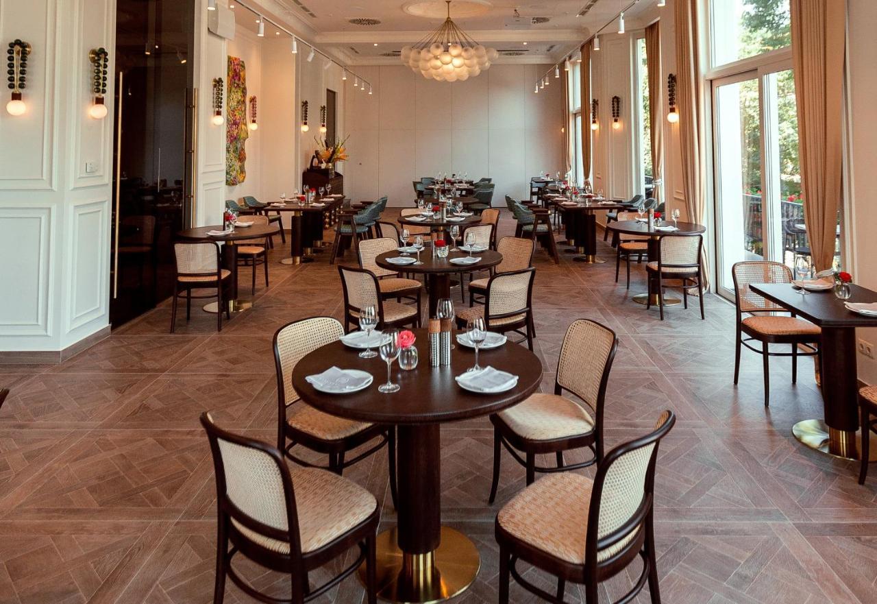Nadiya Palace Ivano-Frankivszk Kültér fotó